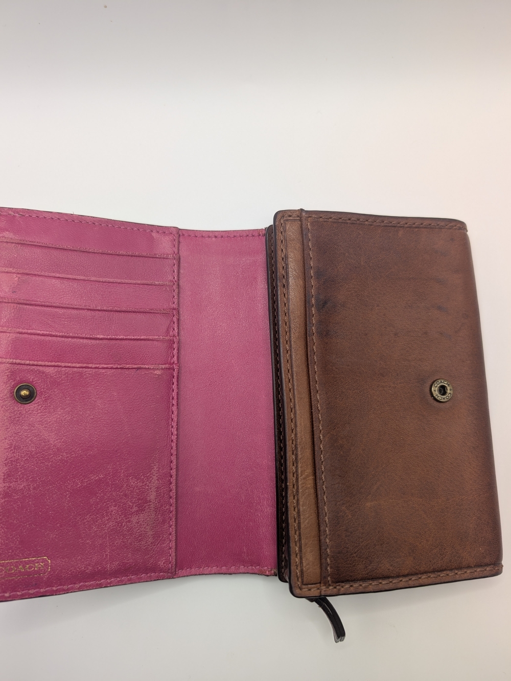 Coach Women's Brown Leather Wallet - Coach Leatherware - Picture 3 of 4